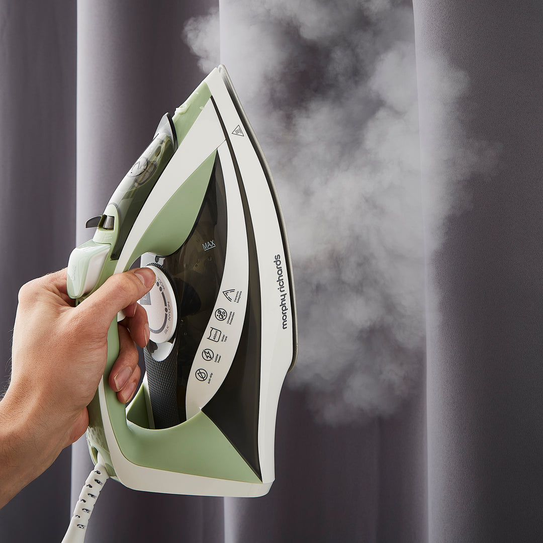 Steam Flow 2400W Turbo Steam Iron