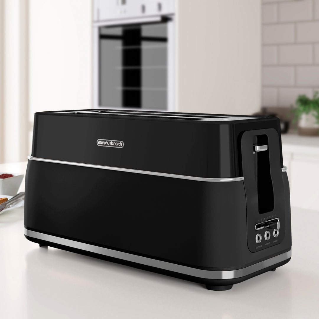 Signature 4-Slice Toaster Black